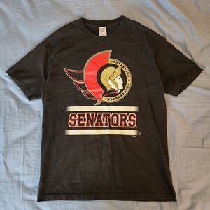 Vintage 90s Ottawa Senators Graphic NHL T-Shirt Size Large